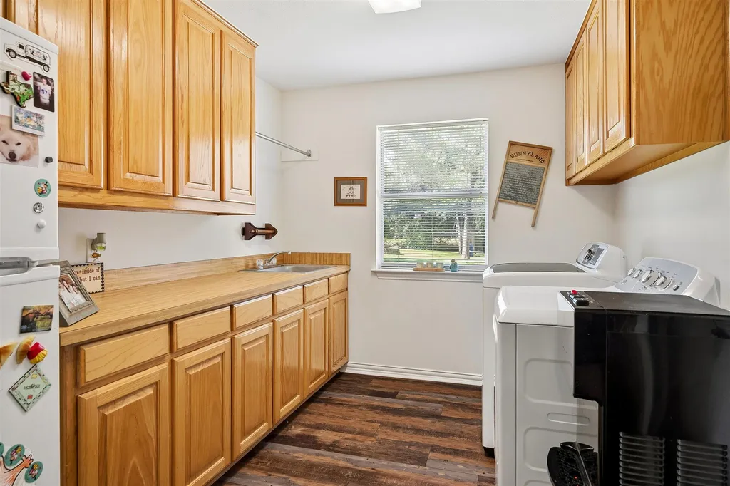 900 Coral Cove Oak Point TX 75068
