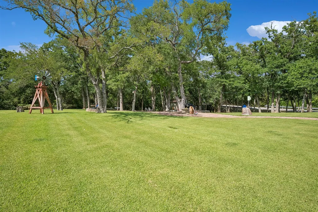 900 Coral Cove Oak Point TX 75068
