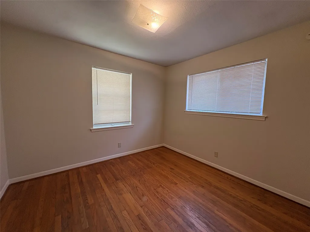 588 Rea Avenue Lancaster TX 75146