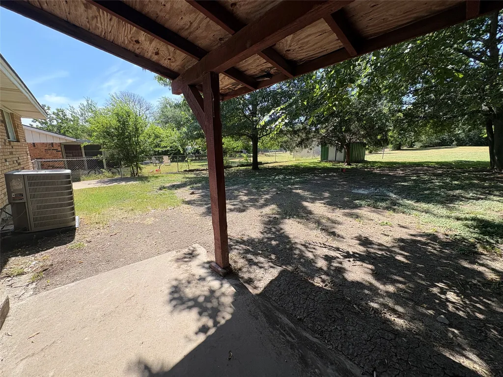 588 Rea Avenue Lancaster TX 75146
