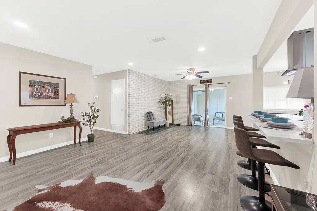 745 Pinehurst Drive Richardson TX 75080