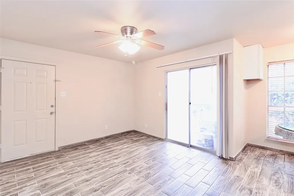 8033 Cambridge Circle White Settlement TX 76108