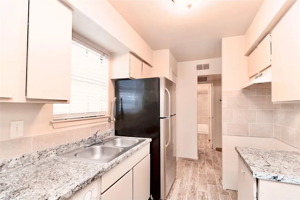 8033 Cambridge Circle White Settlement TX 76108
