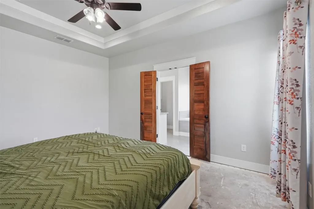109 Stonegate Avenue Weatherford TX 76087
