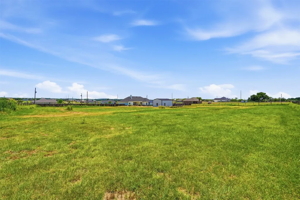 109 Stonegate Avenue Weatherford TX 76087