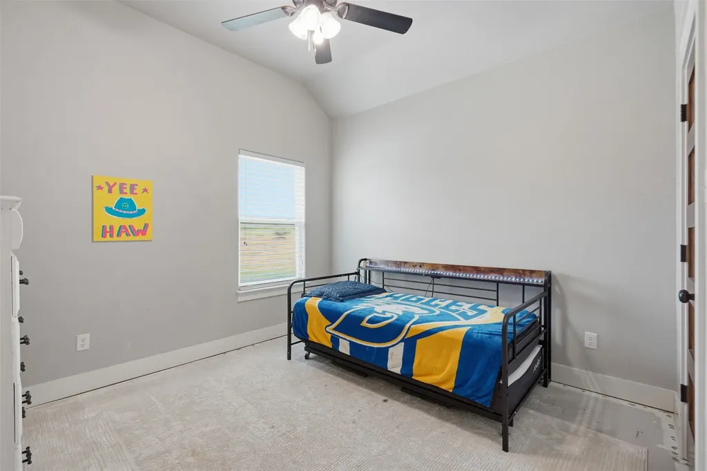 109 Stonegate Avenue Weatherford TX 76087