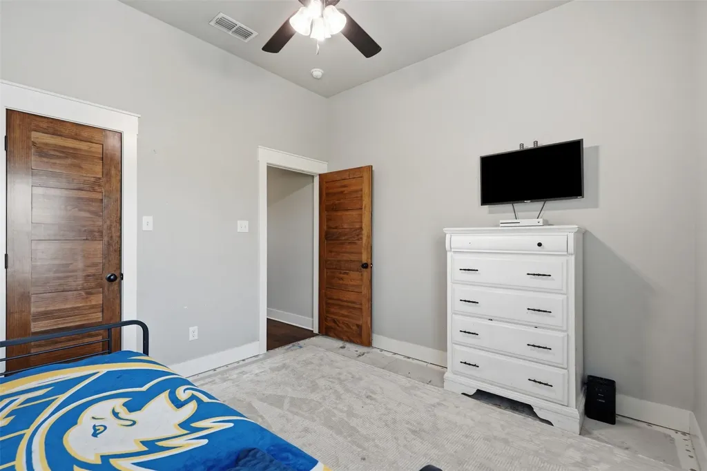 109 Stonegate Avenue Weatherford TX 76087