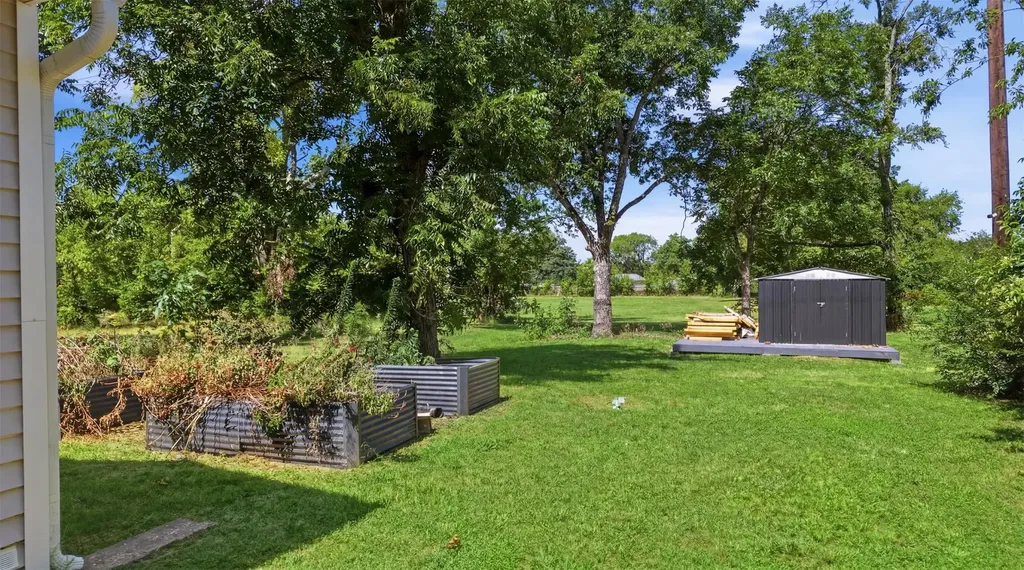 337 N 1st Street Point TX 75472