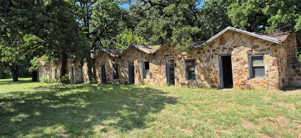 166 Seldon Loop Bowie TX 76230