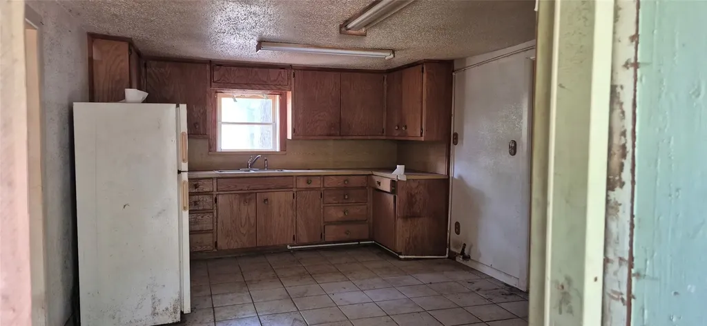166 Seldon Loop Bowie TX 76230