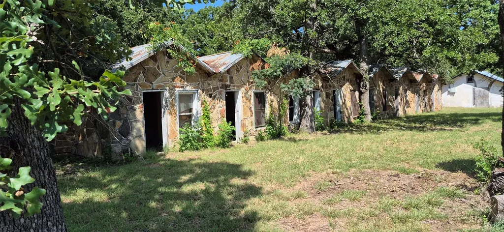 166 Seldon Loop Bowie TX 76230