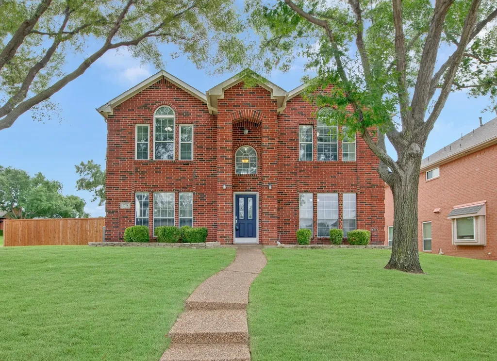 2724 Winterlake Drive Carrollton TX 75006