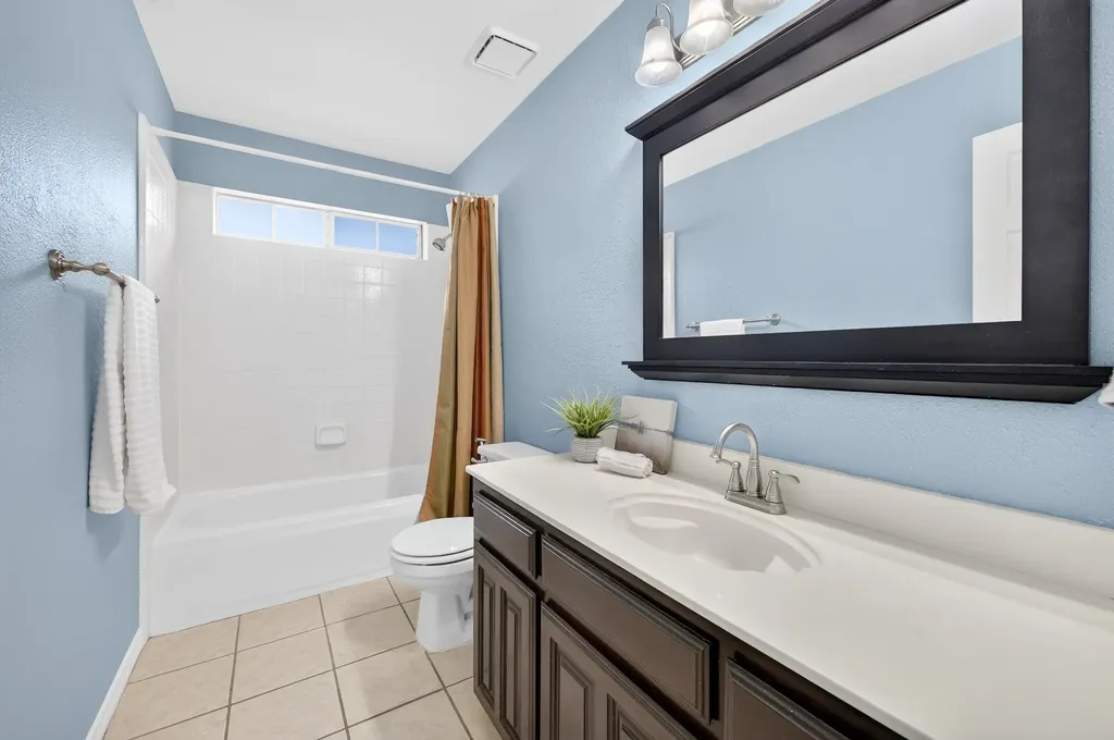 2724 Winterlake Drive Carrollton TX 75006