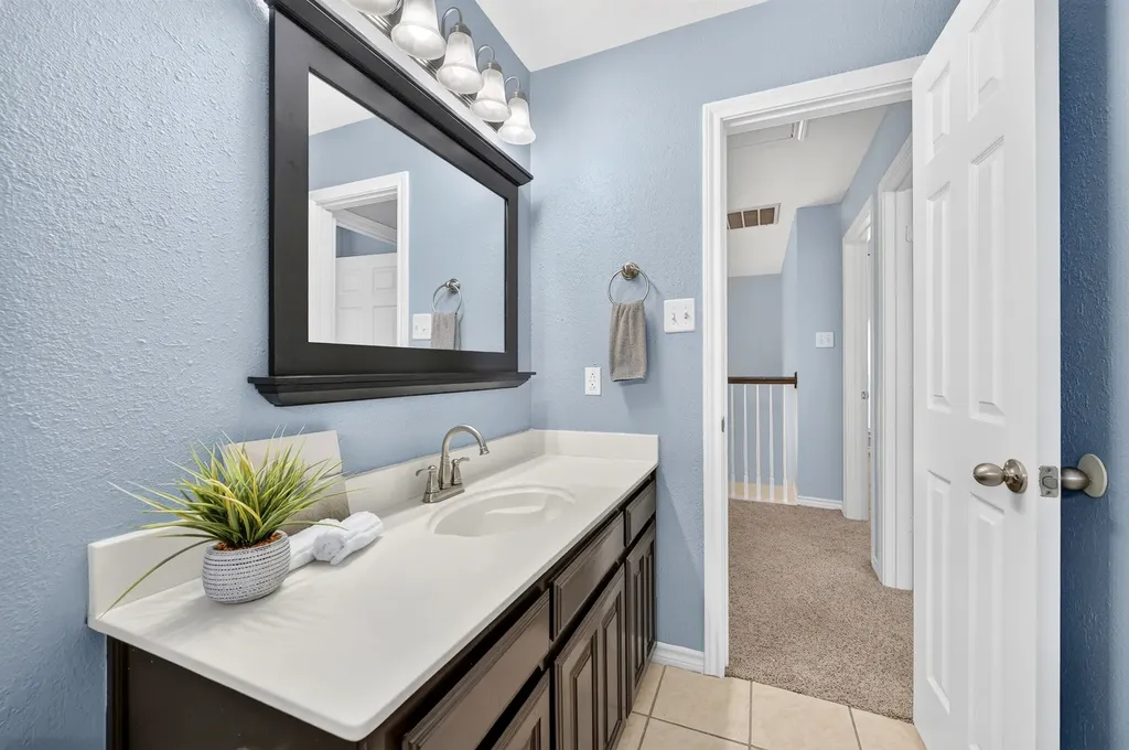 2724 Winterlake Drive Carrollton TX 75006