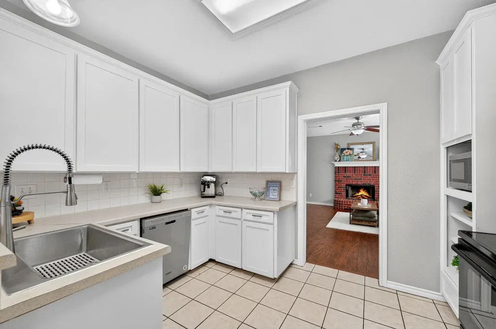 2724 Winterlake Drive Carrollton TX 75006