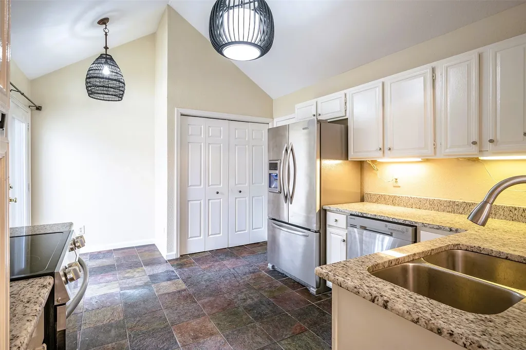4143 Shadow Gables Drive Dallas TX 75287