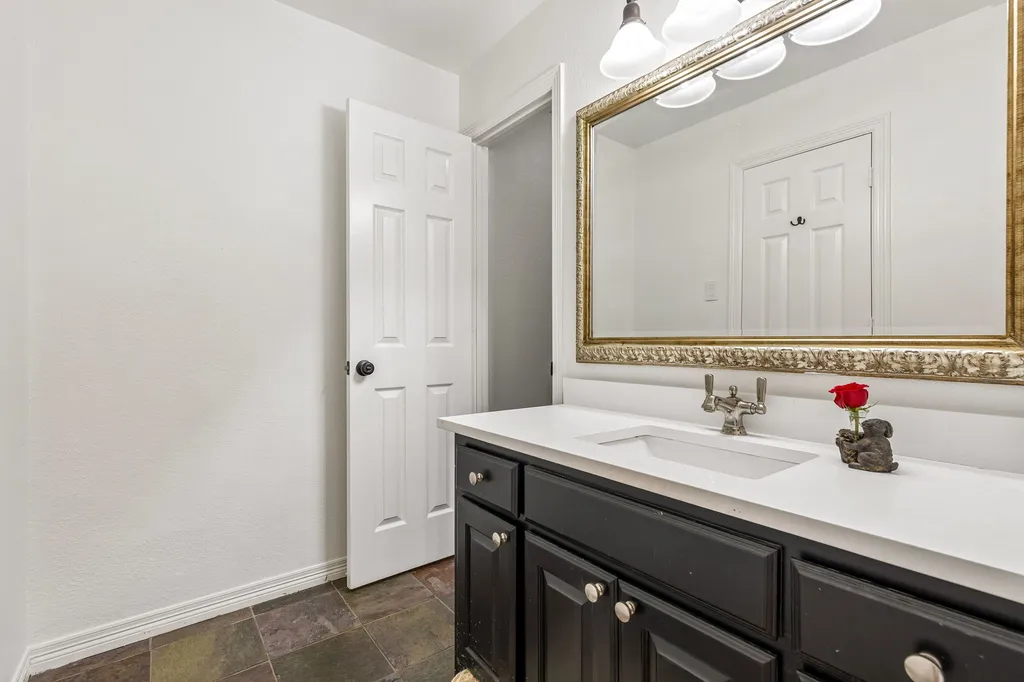 1000 Hidden Knoll Court Southlake TX 76092