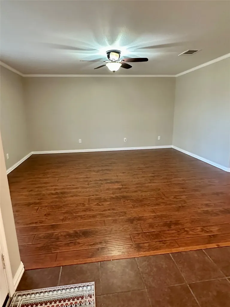 2031 Allyson Drive Heartland TX 75126