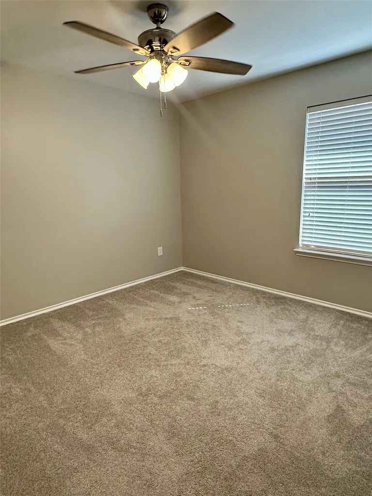 2031 Allyson Drive Heartland TX 75126