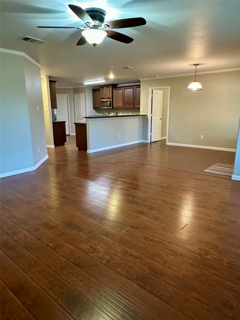 2031 Allyson Drive Heartland TX 75126