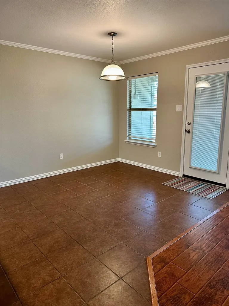 2031 Allyson Drive Heartland TX 75126