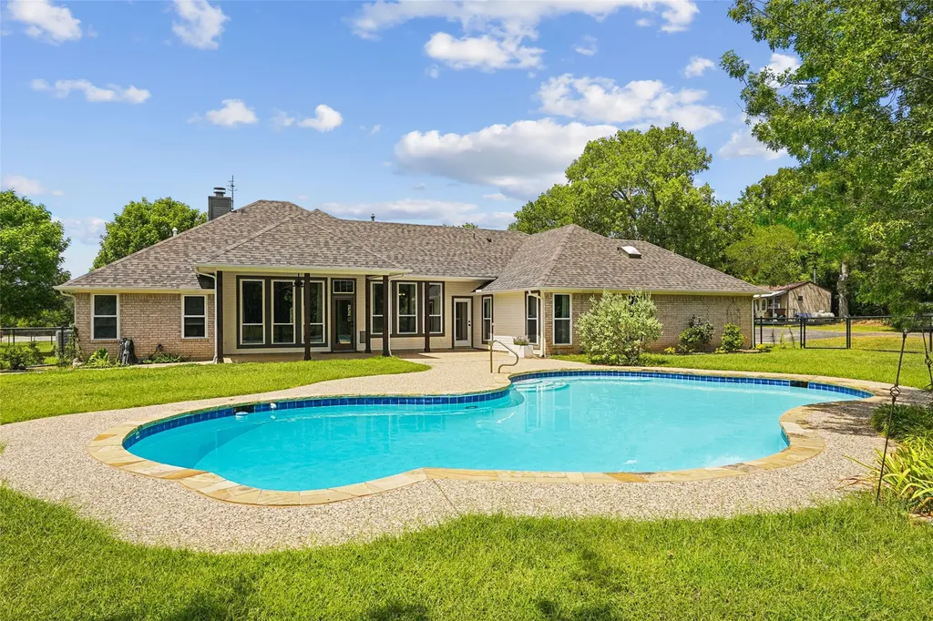 4797 Red Oak Circle Aubrey TX 76227