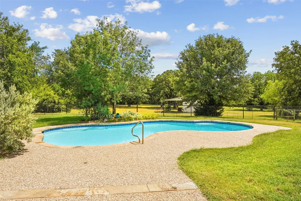 4797 Red Oak Circle Aubrey TX 76227