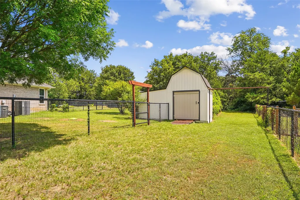 4797 Red Oak Circle Aubrey TX 76227