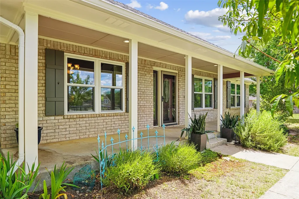 4797 Red Oak Circle Aubrey TX 76227