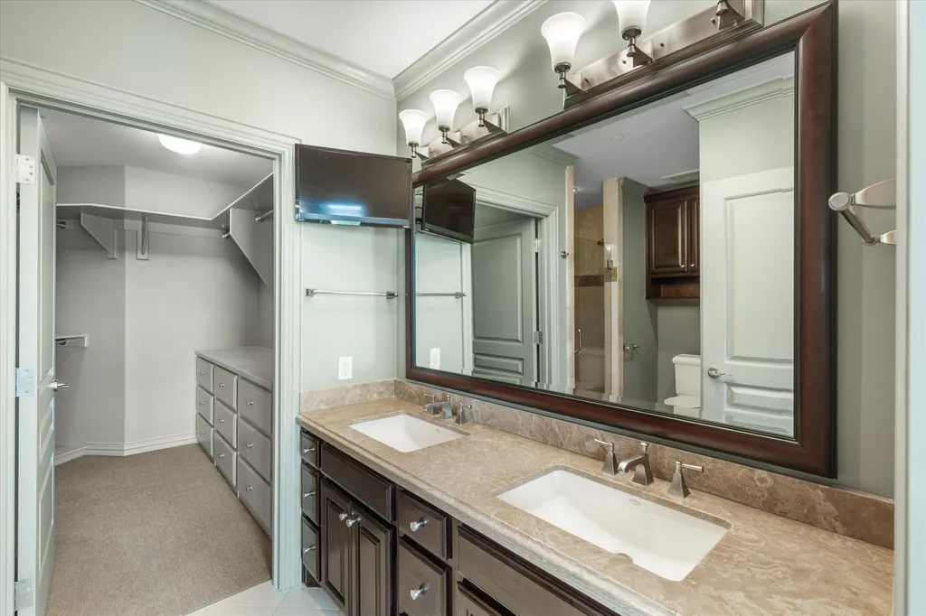 500 Throckmorton Street Fort Worth TX 76102