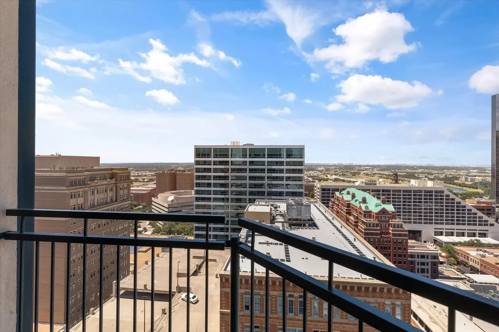 500 Throckmorton Street Fort Worth TX 76102