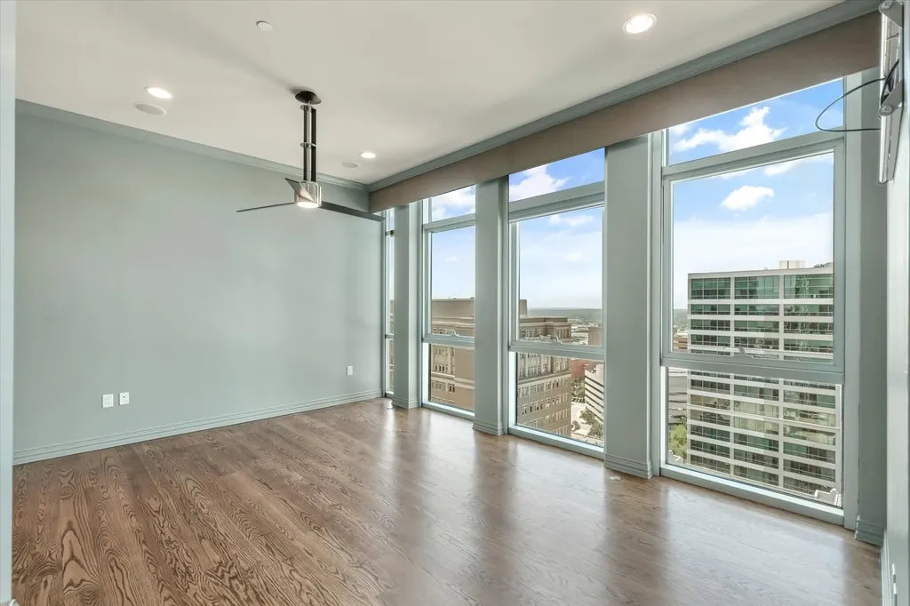 500 Throckmorton Street Fort Worth TX 76102