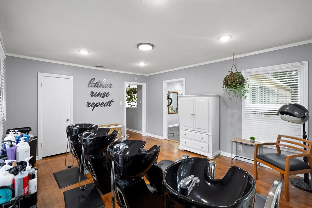 1207 S Washington Street Kaufman TX 75142