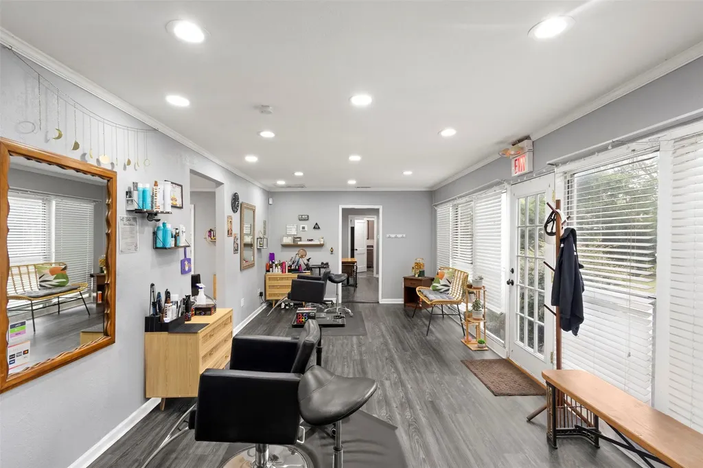 1207 S Washington Street Kaufman TX 75142