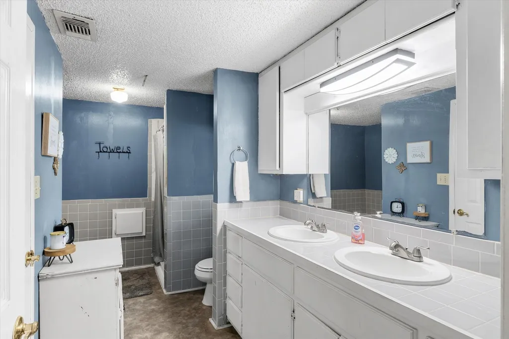10604 Cr 360 Terrell TX 75161