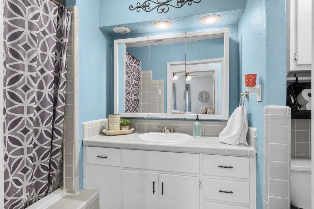 10604 Cr 360 Terrell TX 75161