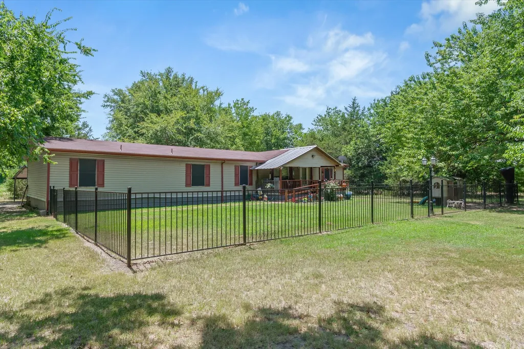 10604 Cr 360 Terrell TX 75161