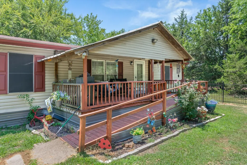 10604 Cr 360 Terrell TX 75161