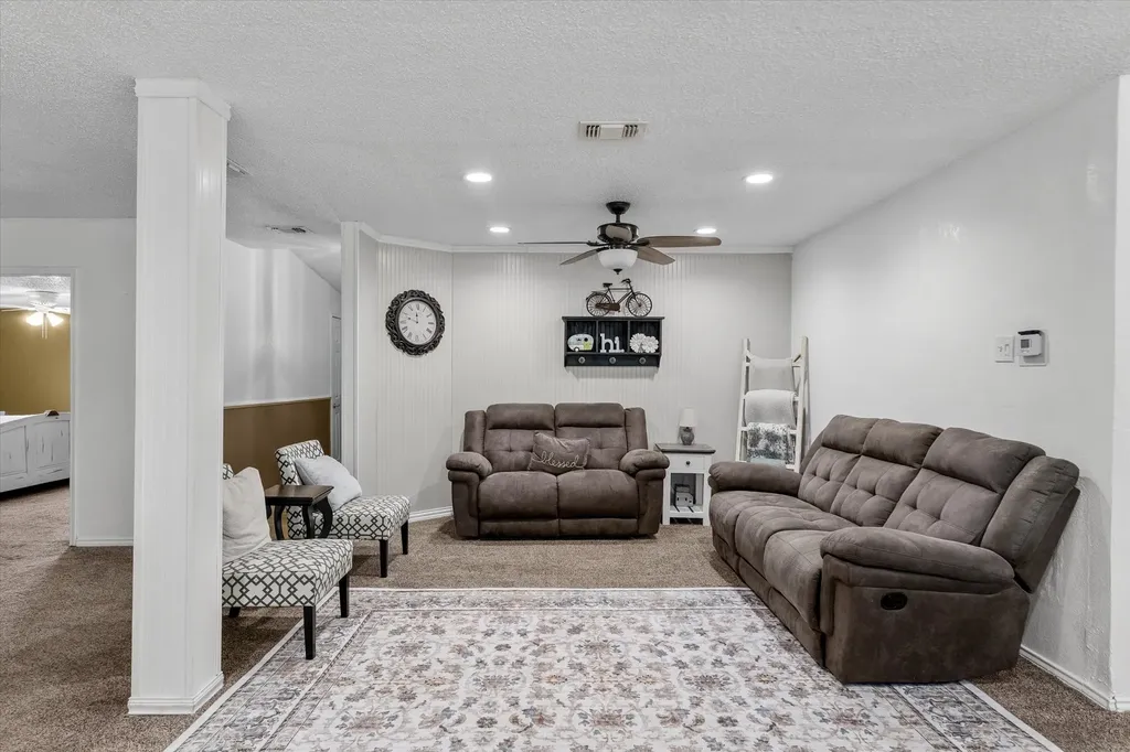 10604 Cr 360 Terrell TX 75161