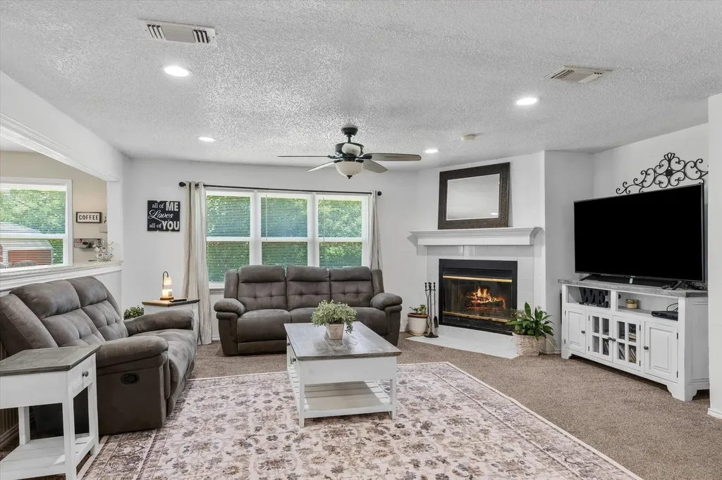 10604 Cr 360 Terrell TX 75161