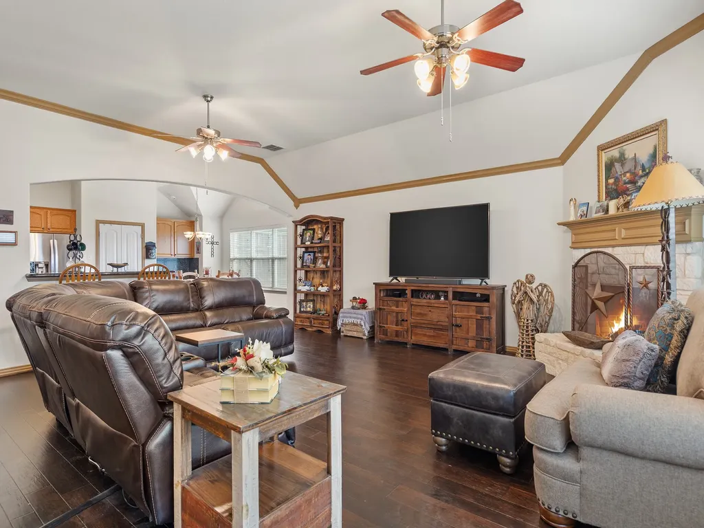 1009 Ethan Drive Greenville TX 75402