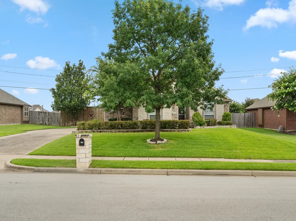1009 Ethan Drive Greenville TX 75402
