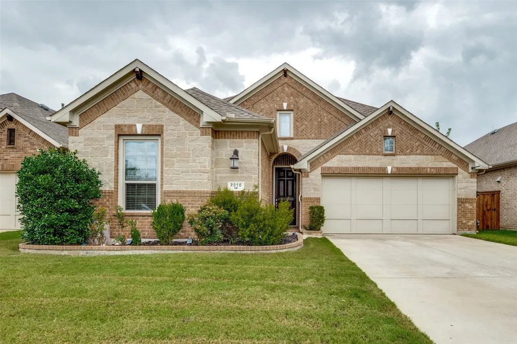2810 Green Circle Drive Mansfield TX 76063