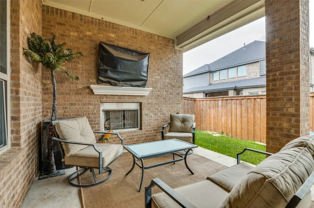 2810 Green Circle Drive Mansfield TX 76063