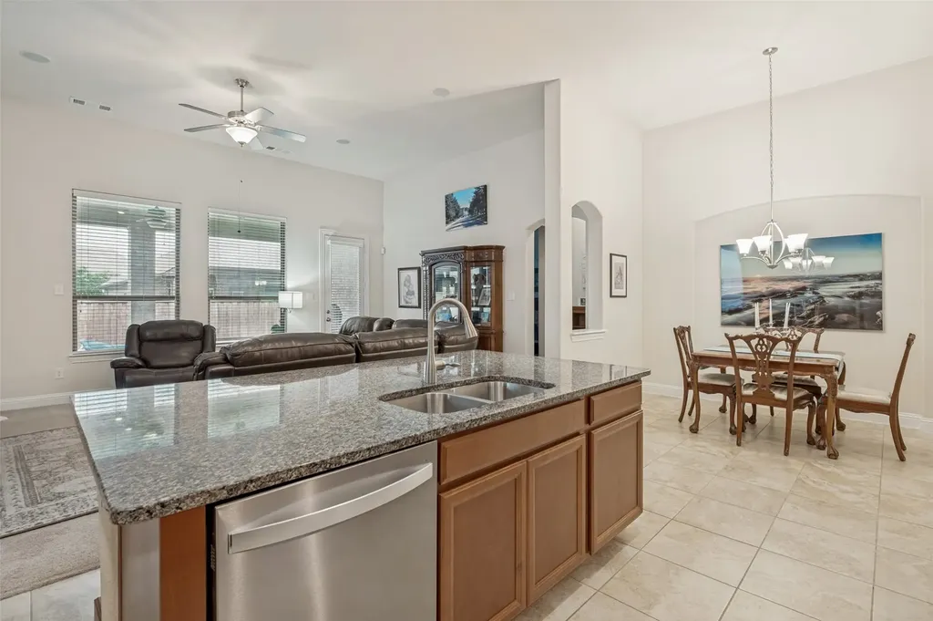 2810 Green Circle Drive Mansfield TX 76063