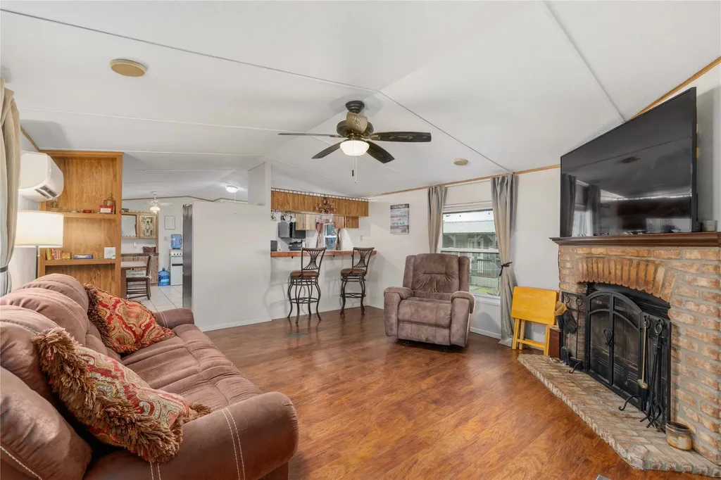 3870 Lake Shore Drive May TX 76857
