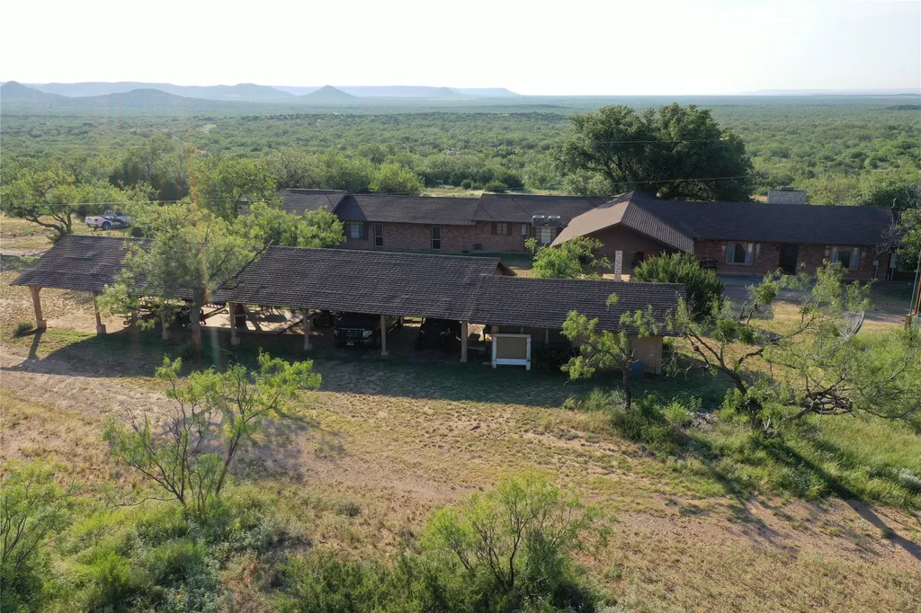 144000 Tx Highway 208 Robert Lee TX 76945