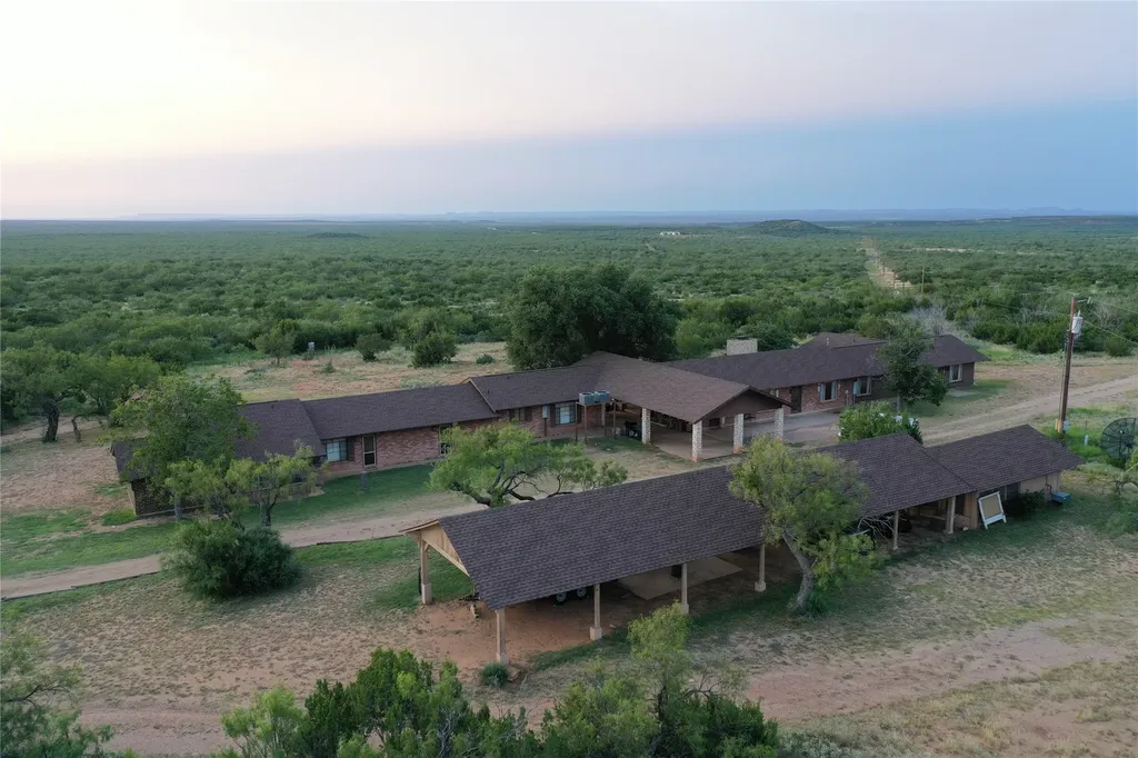 144000 Tx Highway 208 Robert Lee TX 76945