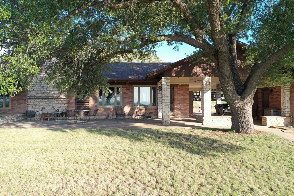 144000 Tx Highway 208 Robert Lee TX 76945