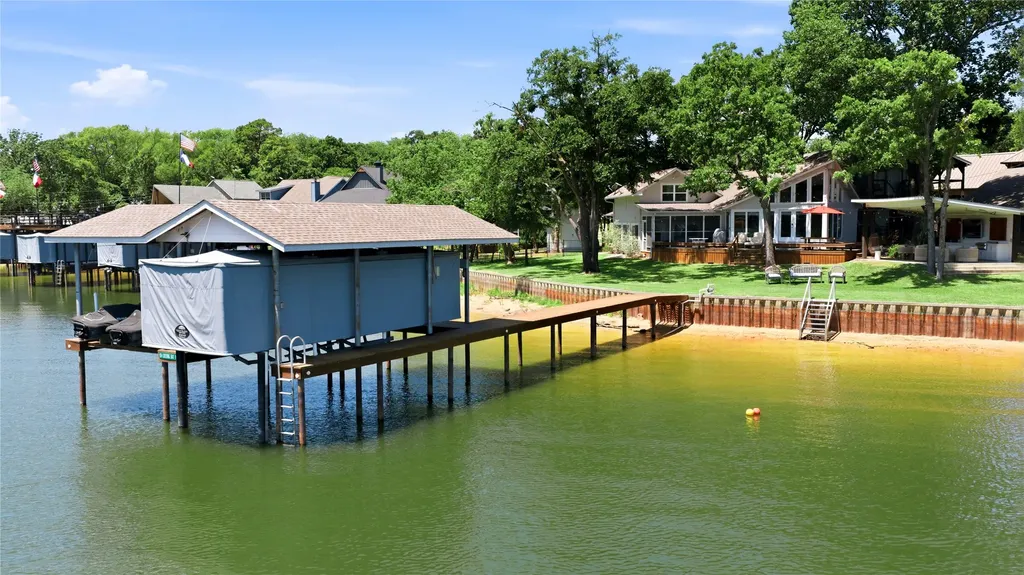 104 Doering Bay Circle Mabank TX 75156